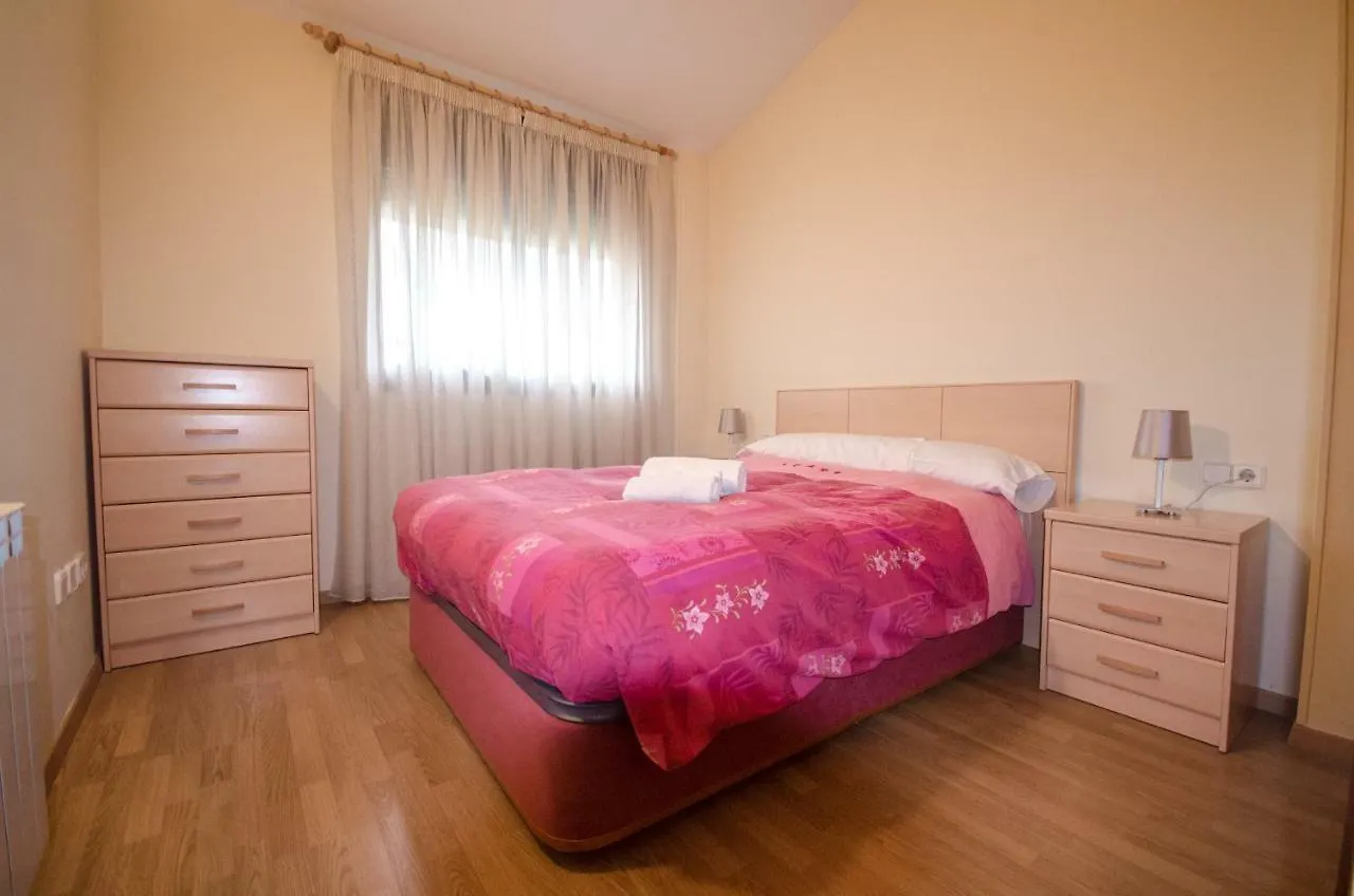 Casa de Férias Casa Con Piscina Y Parking En Girona Hotel