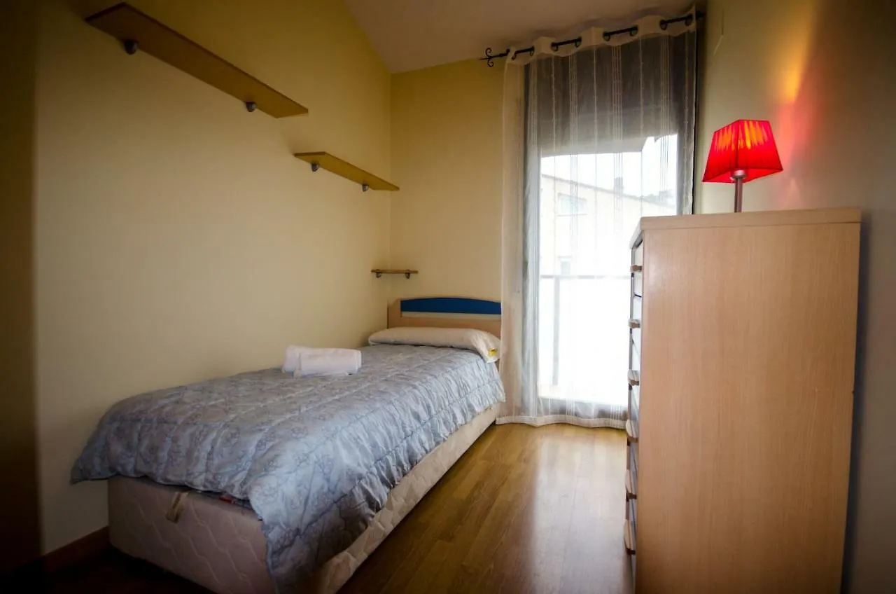 Casa de Férias Casa Con Piscina Y Parking En Girona Hotel Espanha